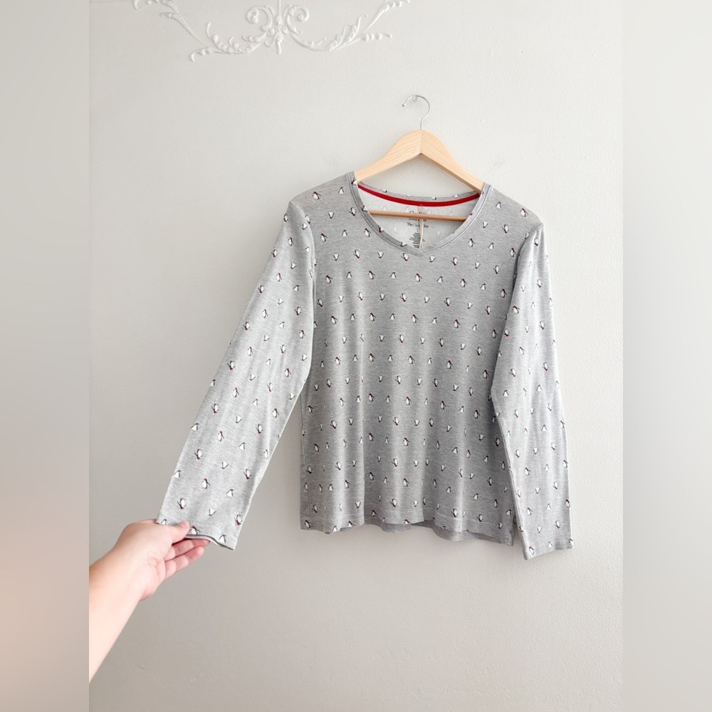 Croft & Barrow Penguin Long Sleeve - Picture 3 of 3
